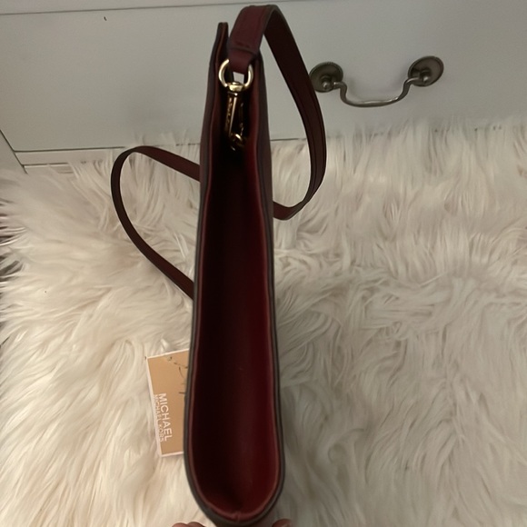 Michael Kors Clutch with strap - Picture 9 of 14